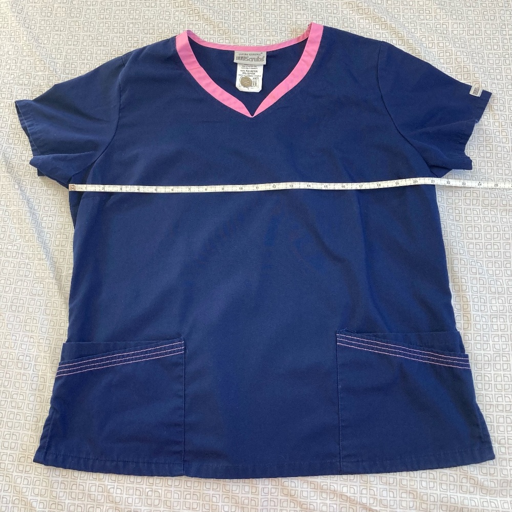 Scrub top